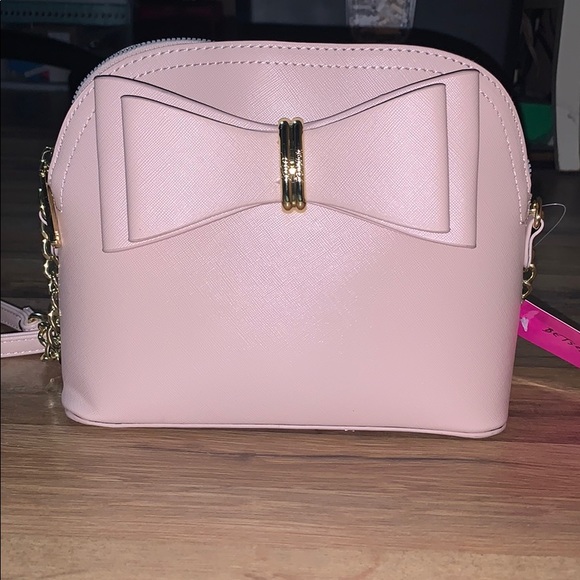 Betsey Johnson Blush Pink Bow Dome Crossbody Purse - Picture 3 of 6